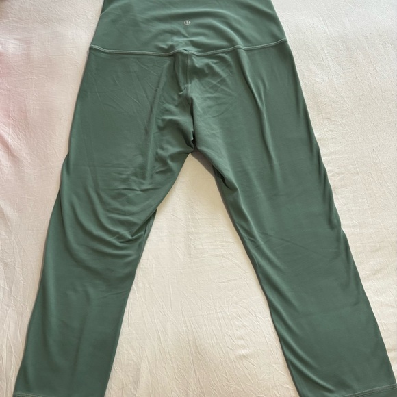 lululemon Align Super High Rise Crop 21” - Picture 4 of 9
